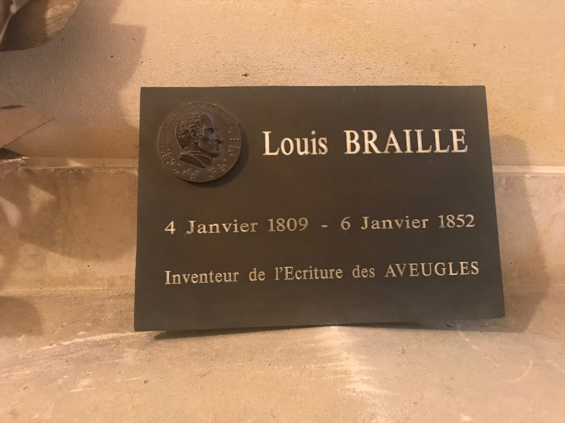 Louise%20Braille%27s%20tomb%20Paris%20%282%29.JPG
